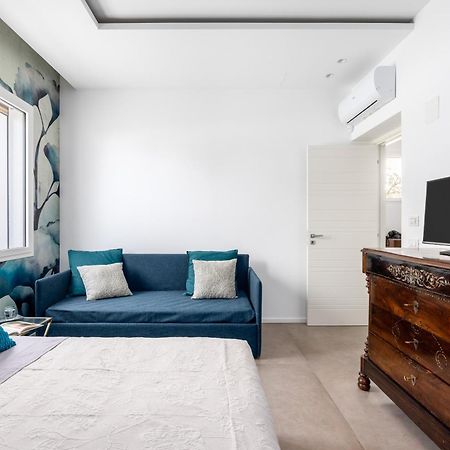 Appartamento In Villa Con Piscina Privata 巴勒莫 外观 照片